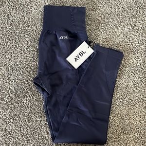 WITH TAGS - AYBL navy seamless leggings, size L
